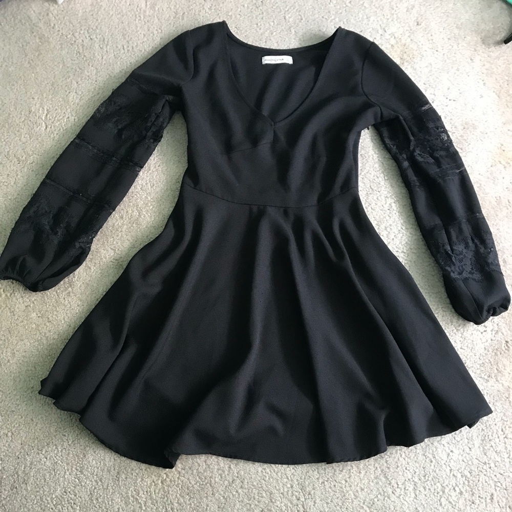 Abercrombie and Fitch Cute Little Black Dress